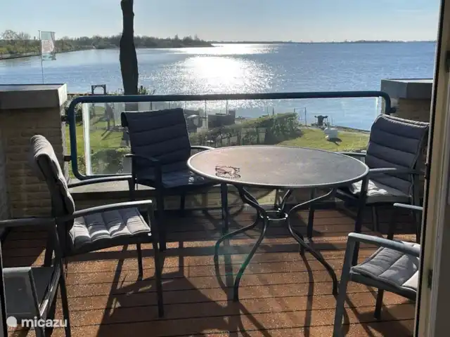 Location de Vacances Pays-Bas, Overijssel, Wanneperveen, appartement - Appartement avec vue sur le lac Giethoorn Vue depuis le balcon
