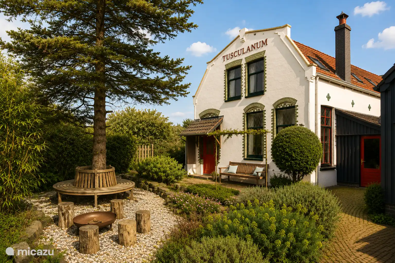 Villa Tusculanum – prachtig, rustig toevluchtsoord aan de kust waar historische charme en modern comfort samenkomen, op slechts enkele minuten van het strand. Met directe toegang tot de duinen! 