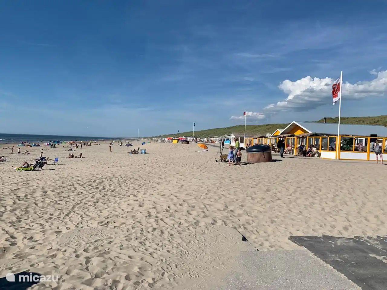 The wide, quiet beach of Wijk aan Zee