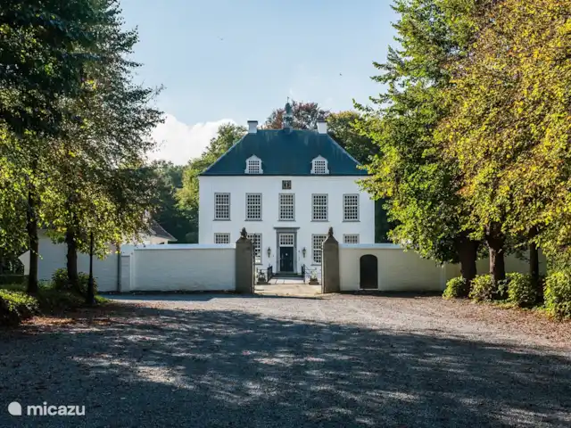 Het Theehuis in Nederland, Noord-Brabant, Loon op Zand - landhuis / kasteel