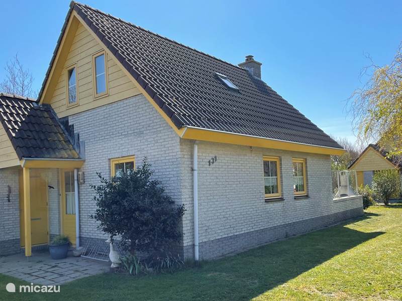 Holiday home in Netherlands, North Holland, Julianadorp at Sea Bungalow Beach pearl 131 Julianadorp aan Zee