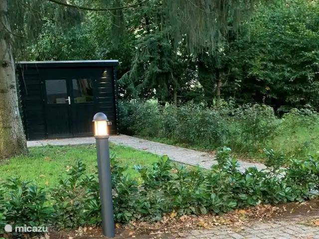 Vacances en forêt | Pays-Bas, Gueldre, Halle - maison de vacances Local à vélos avec borne de recharge à disposition