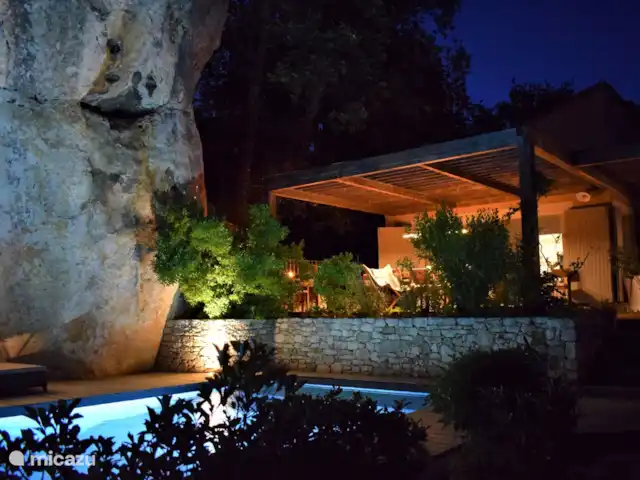 Villa des Roches | France, Vaucluse, Apt - villa Ambiance du soir