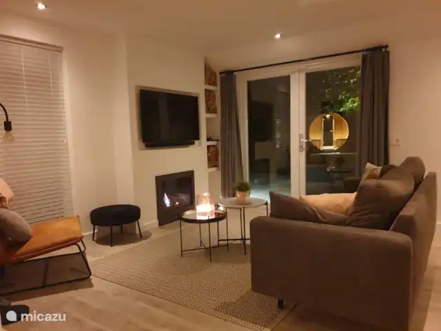 Liv Residence Casa de vacaciones y sauna en Países Bajos, Güeldres, Ermelo - casa vacacional La acogedora chimenea de gas.