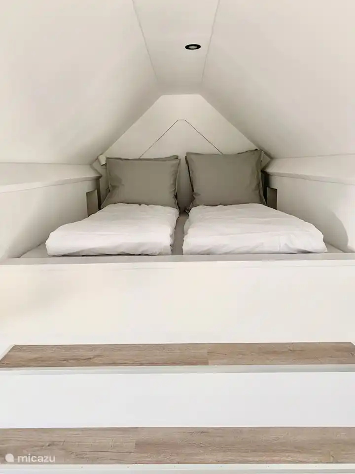 Das bequeme Kastenbett.