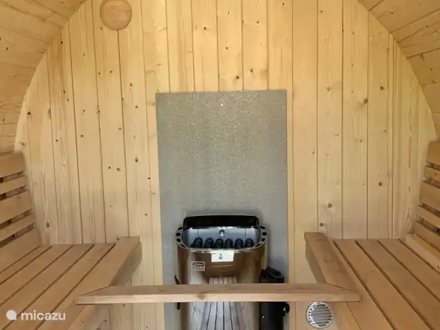 Liv Residence Casa de vacaciones y sauna en Países Bajos, Güeldres, Ermelo - casa vacacional La tønsauna finlandesa en el patio trasero.