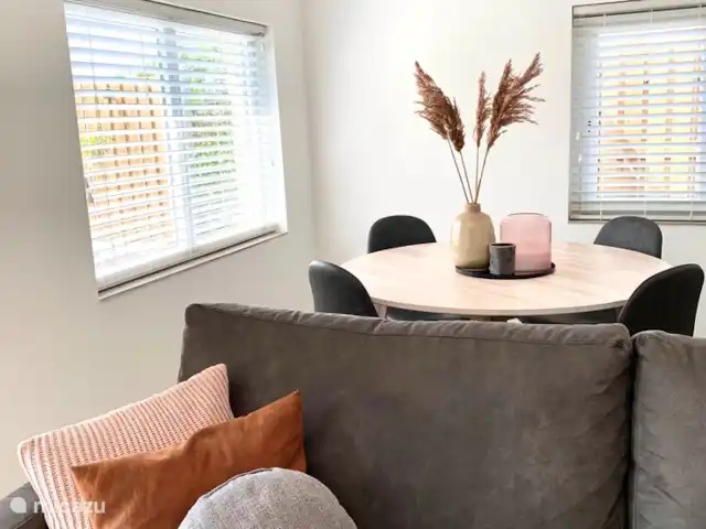 Liv Residence Casa de vacaciones y sauna en Países Bajos, Güeldres, Ermelo - casa vacacional La mesa de la cena.