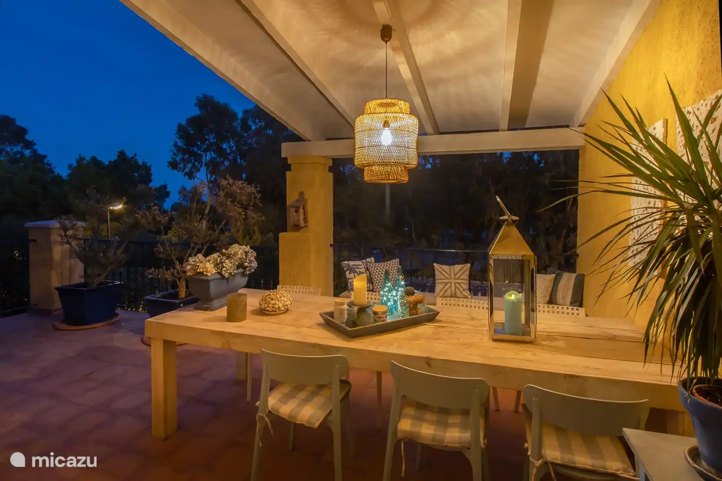 Terrasse an der Vorderseite, genießen Sie es.