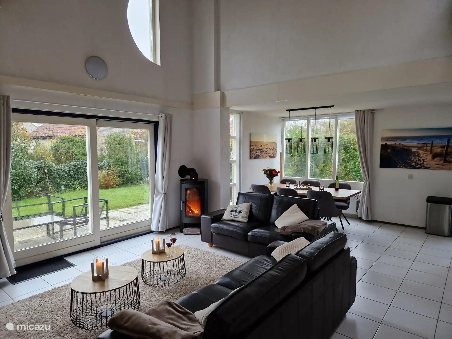 Schiebetüren zum Hinterhof