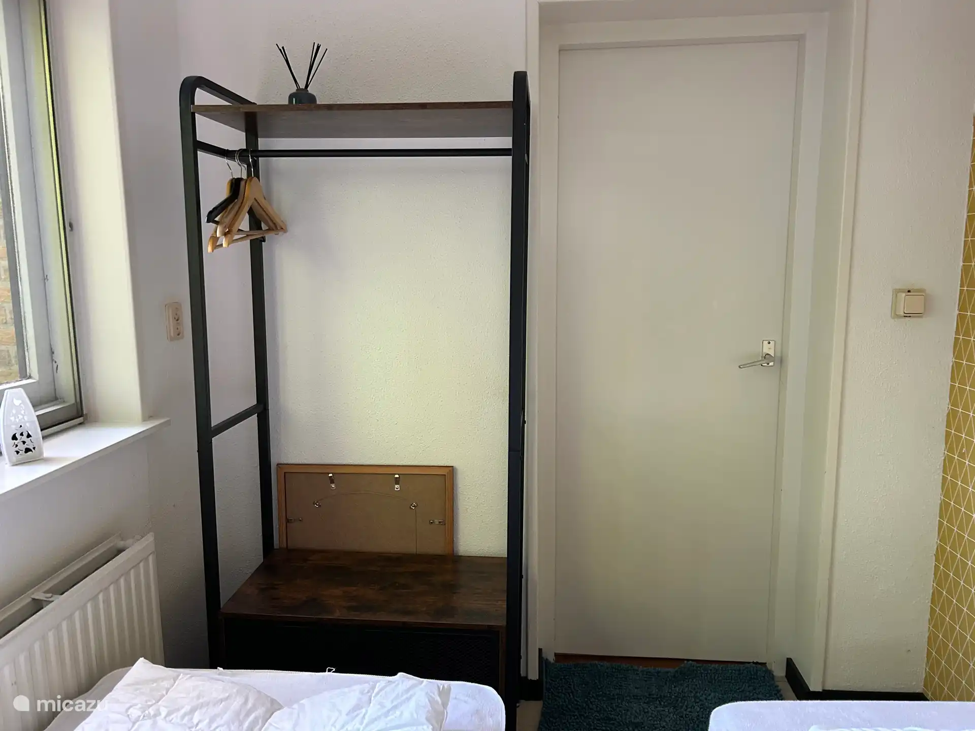 Kleiderschrank in Schlafzimmer 2 und 3 verfügbar