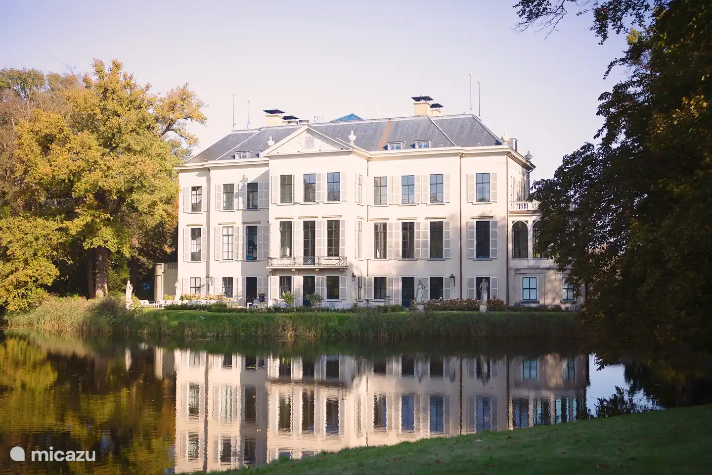 Die unmittelbare Umgebung hat eine große Dichte an Landgütern mit schönen Parks