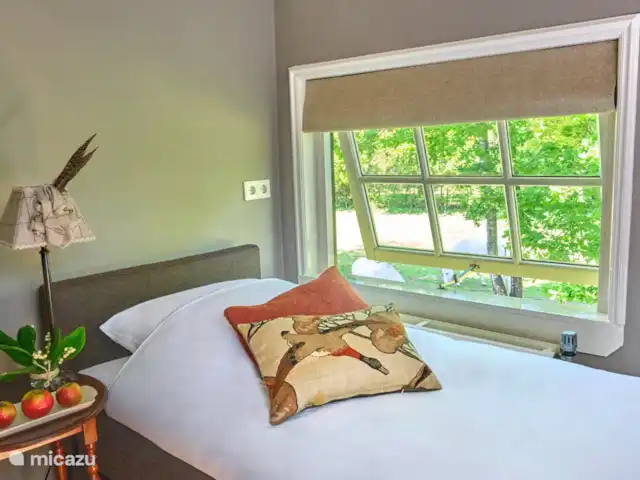 Darthuizer Lodge en Países Bajos, Utrecht, Leersum - casa vacacional Hermosa vista sobre el prado desde su somier Auping