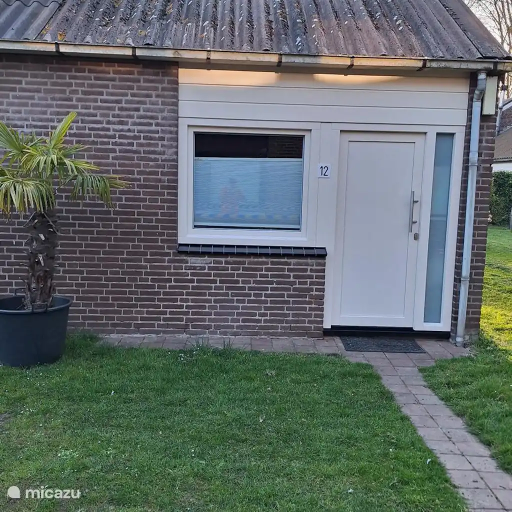 Recreatiewoning in Zeeland/Blauw