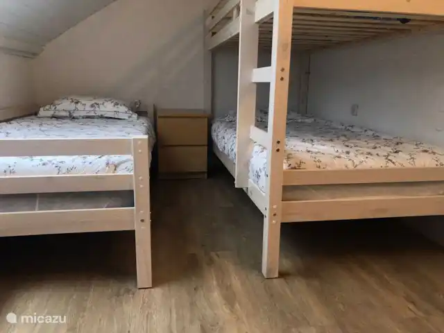 Maison de vacances en Zélande/Bleu | Pays-Bas, Zélande, Bruinisse - bungalow Lit superposé et lit séparé au 1er étage.