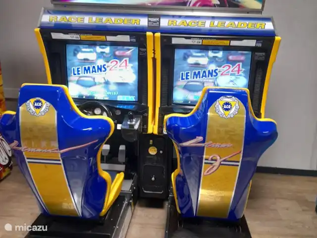 Maison de vacances en Zélande/Bleu | Pays-Bas, Zélande, Bruinisse - bungalow Le parc a une arcade avec divers attributs
