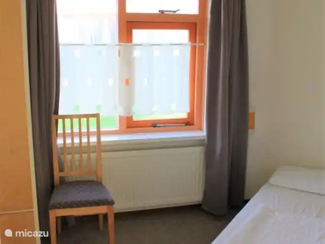 De Oranje Tulp | Pays-Bas, Hollande du Nord, Julianadorp aan Zee - bungalow fenêtre ouvrable dans les chambres