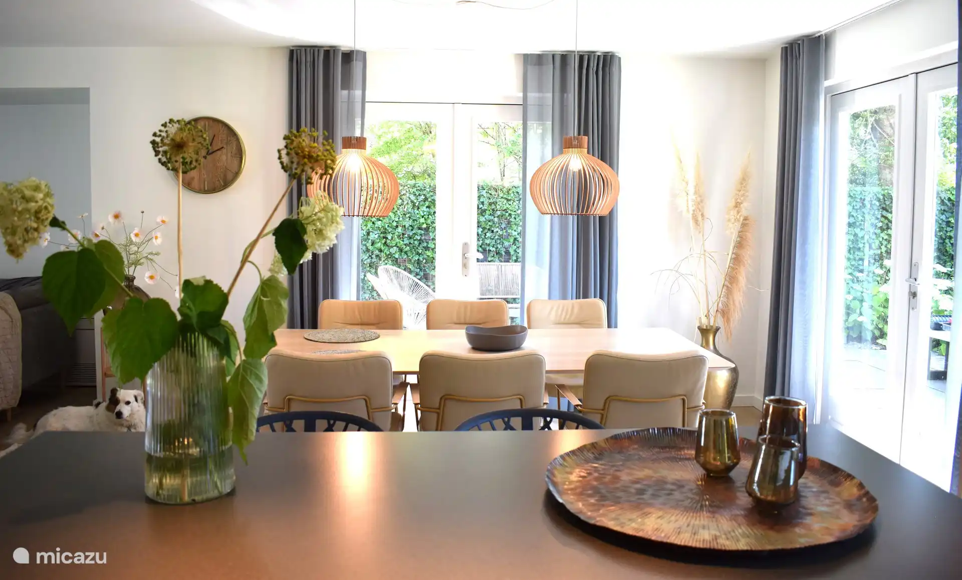 Esstisch für 8 Personen