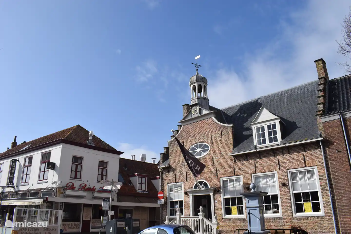 Gemütliches Dorf Domburg mit seiner authentischen Dorfstraße.