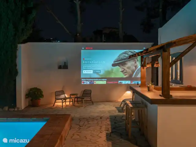 Finca Robledo Malaga huren in Spanje, Andalusië, Alhaurín el Grande - vakantiehuis Kijk je favoriete series met de beamer