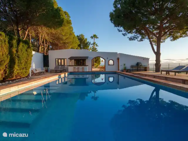 Finca Robledo Malaga huren in Spanje, Andalusië, Alhaurín el Grande - vakantiehuis Zwembad met terras, bar en bbq