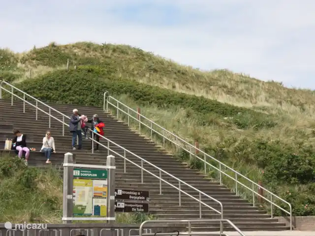Appartement Plage Retour à la Côte | Pays-Bas, Hollande du Nord, Callantsoog - appartement Montez les escaliers, un peu plus haut, descendez et vous vous tenez les pieds dans le sable de la plage. 225 mètres de l'appartement. Comme c'est gentil !