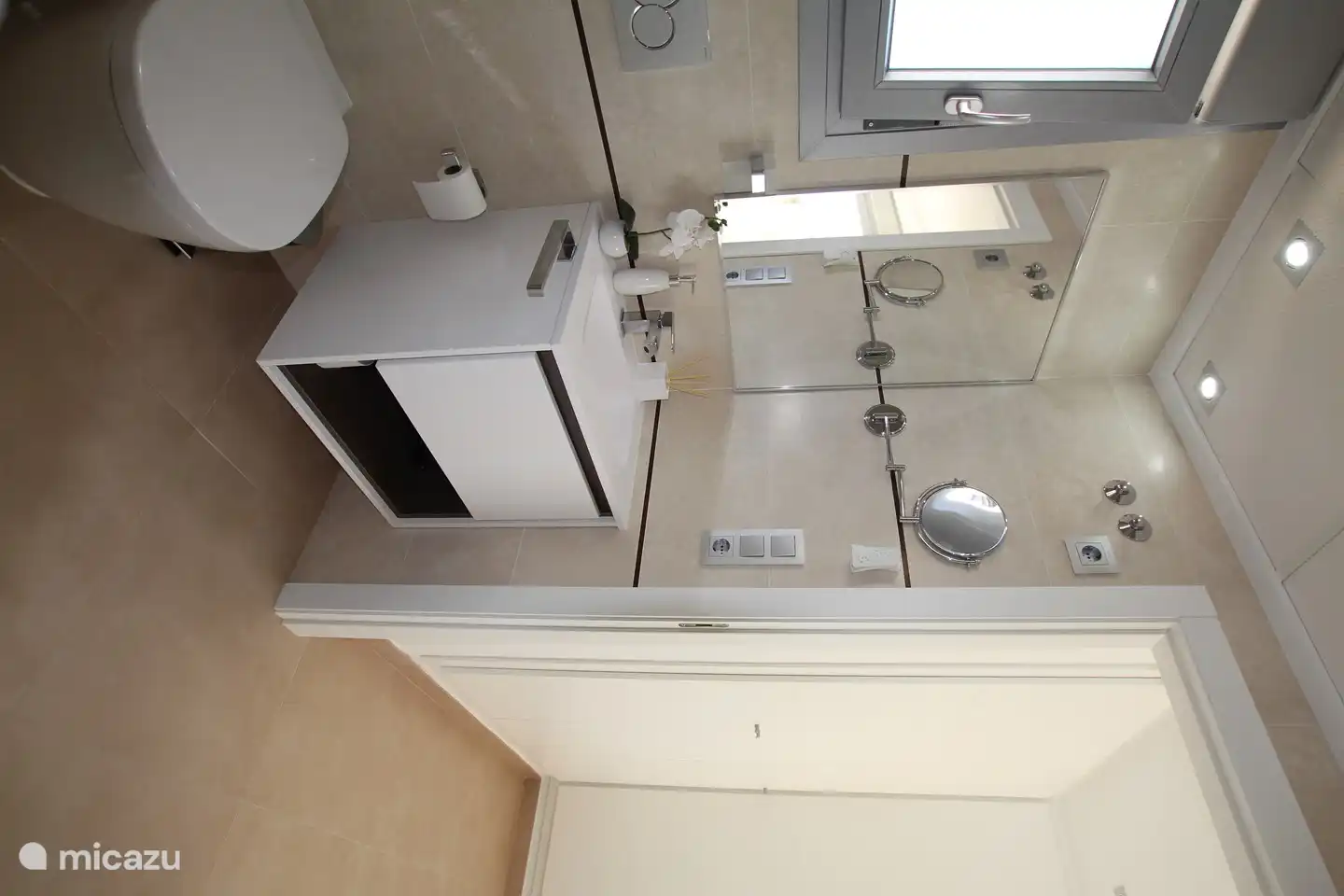 Badkamer 1 - 1e verdieping