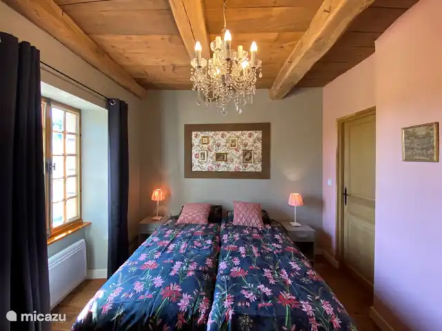 Le Plus Beau | France, Allier, Theneuille - maison de vacances La chambre bleue