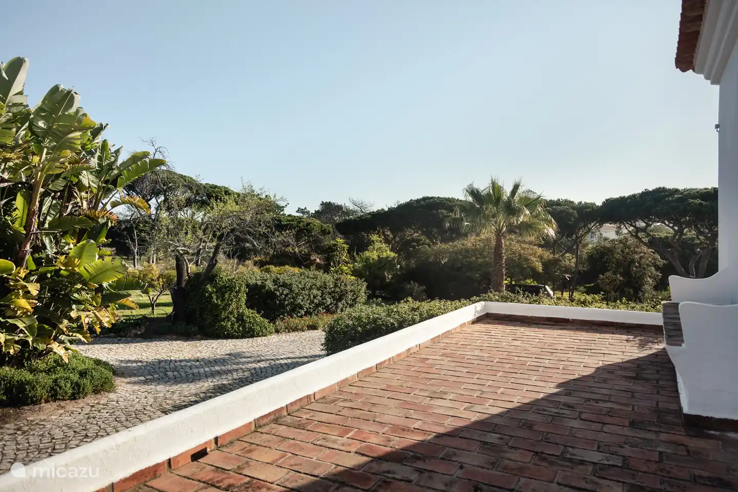 Terrasse vor dem Haus