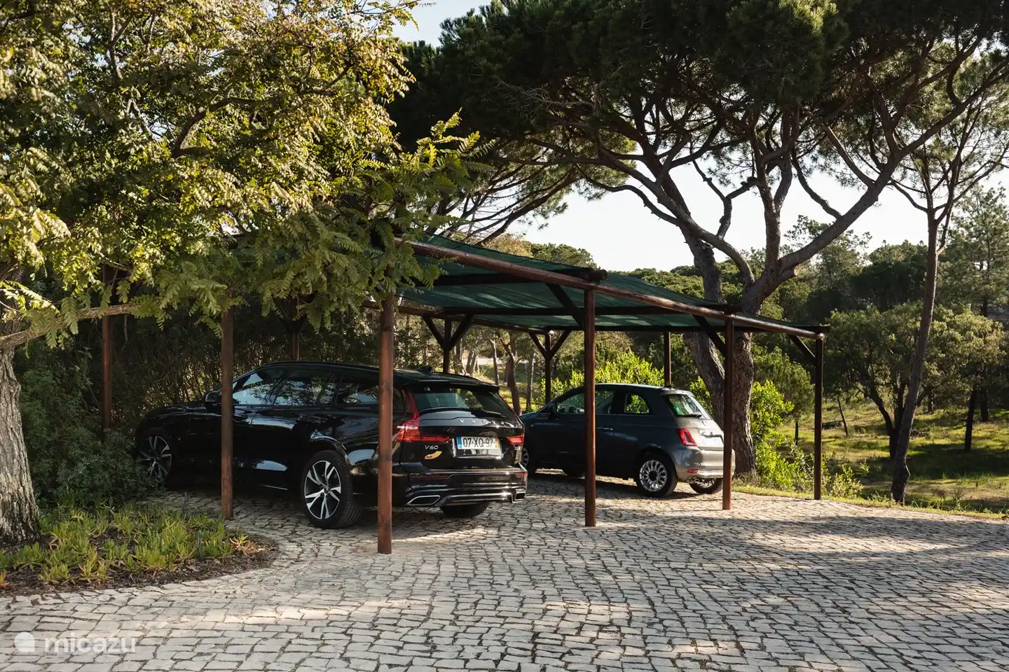 Carport für 3 Autos