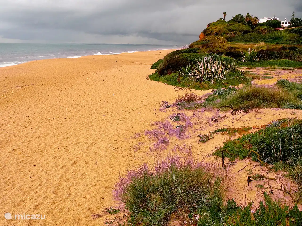 Praia do Garraõ Strand, 15-20 min. Zu Fuß oder 5 min. Mit dem Auto