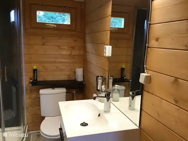 Chalet 'De Oude Gooten 2' | Pays-Bas, Hollande méridionale, Brielle - cabane en bois / lodge Douche/WC