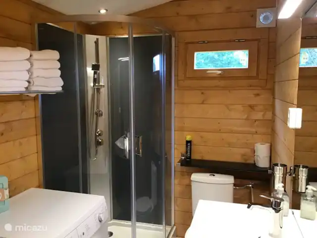 Chalet 'De Oude Gooten 2' | Pays-Bas, Hollande méridionale, Brielle - cabane en bois / lodge Douche/WC