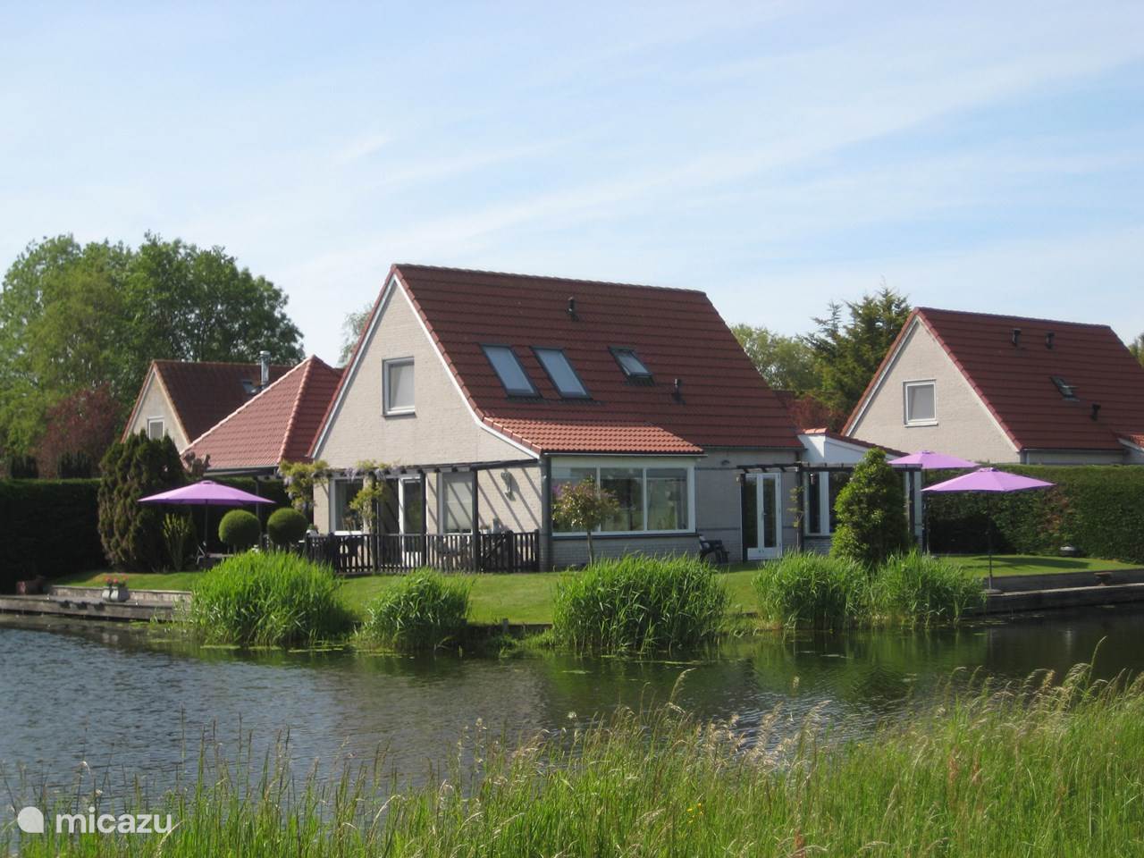 Ferienhaus Ferienhaus am Wasser in Medemblik, Nordholland, Niederlande