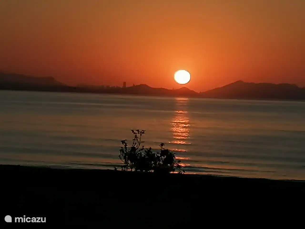 Direkt an den Hügeln um Benidorm