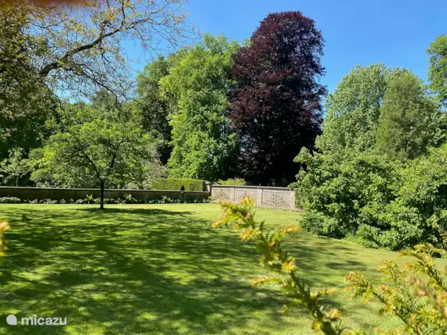 El establo de burros en Países Bajos, Güeldres, Lochem - casa vacacional El jardín del establo del burro