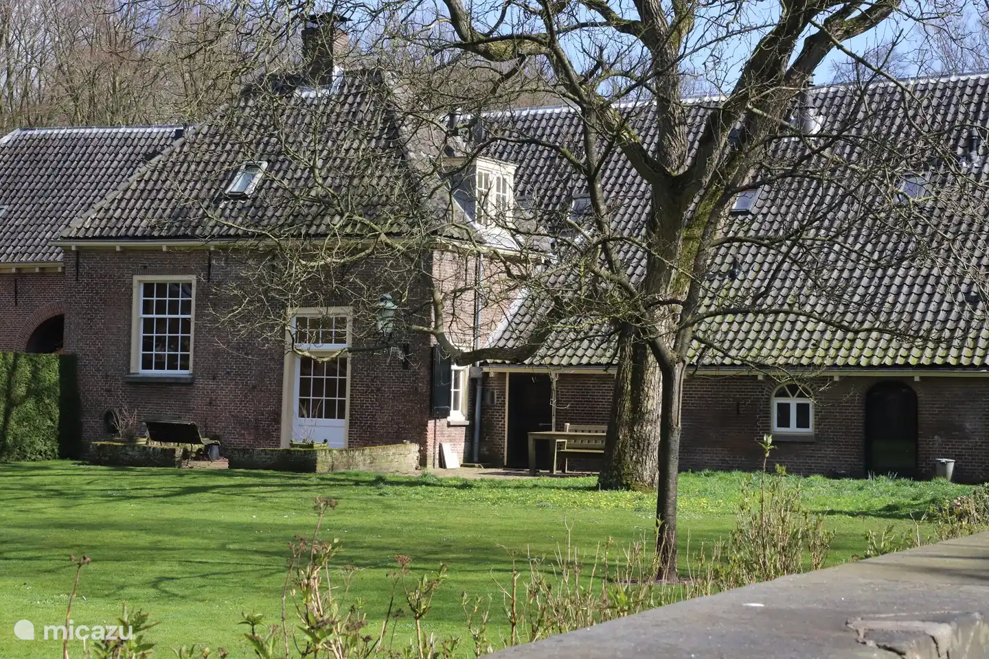 Rückseite mit dem Garten