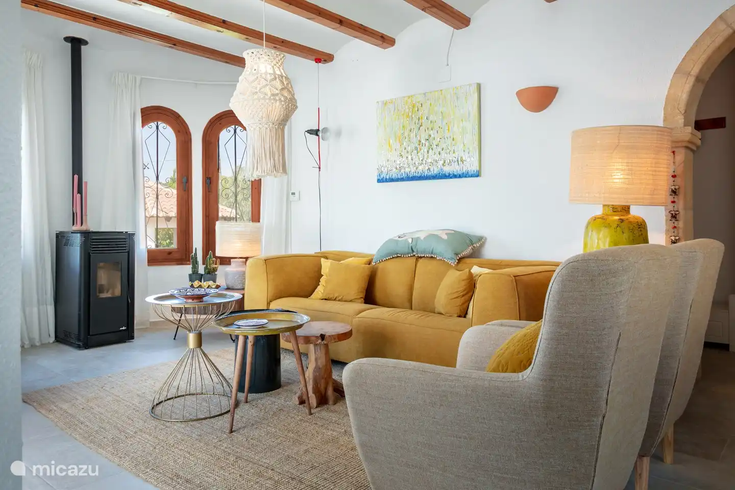 Das gemütliche Wohnzimmer mit internationalem Fernsehen (einschließlich Niederländisch, Deutsch, Englisch, Spanisch).