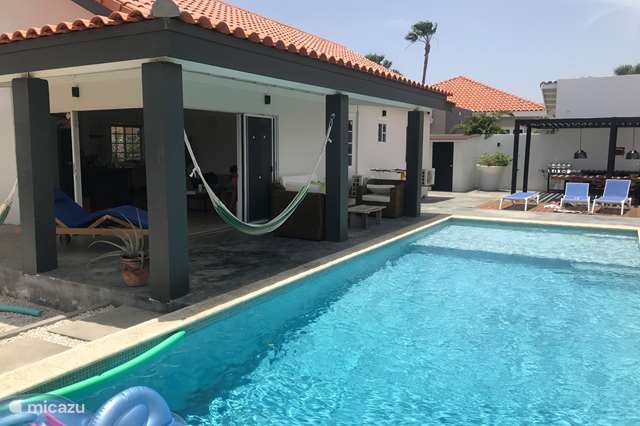 Vacation rental Aruba – villa Casa Blenchi