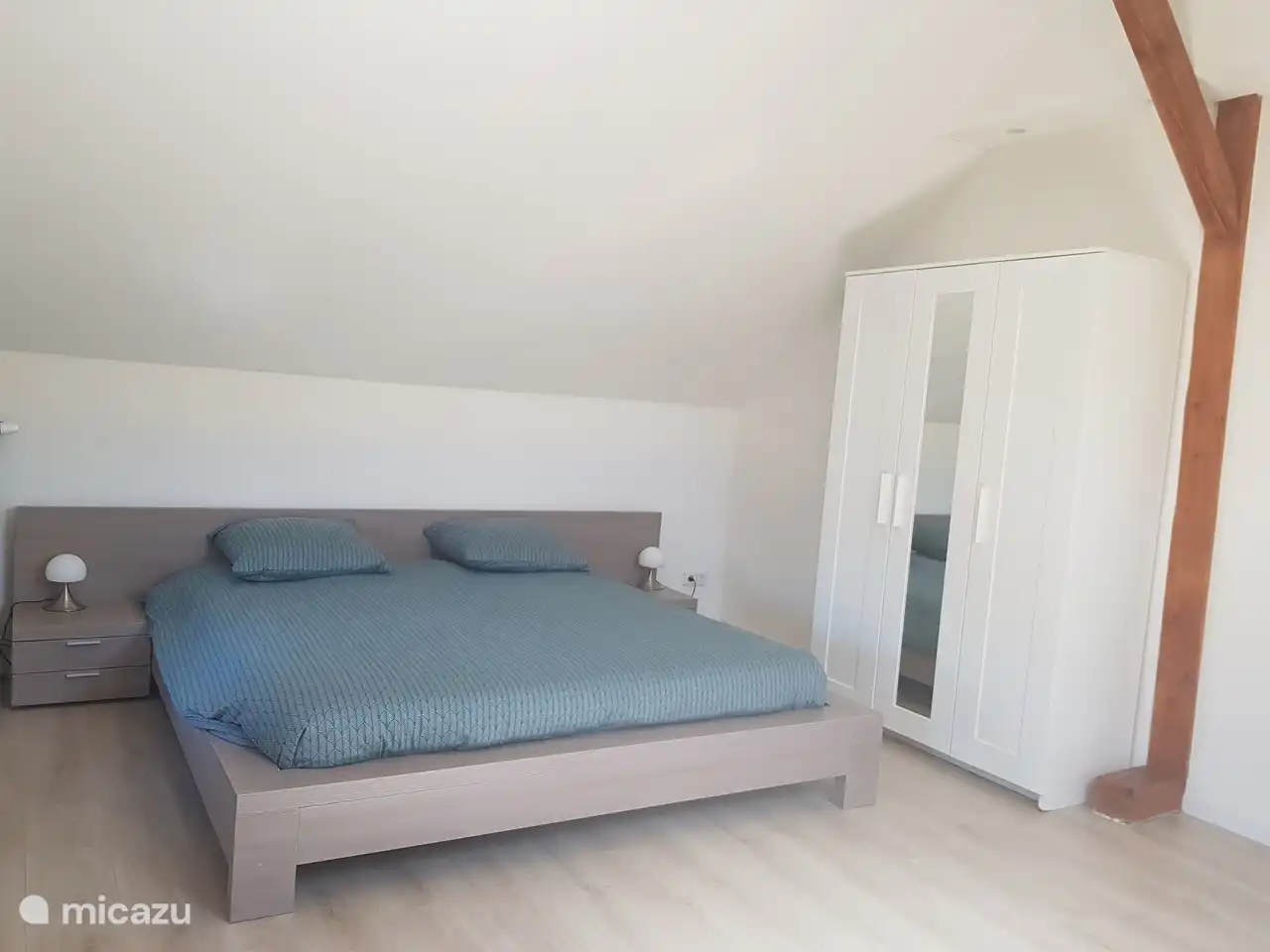 Dormitorio abuhardillado