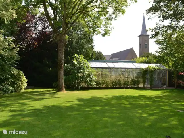 Cuerno de violinista en Países Bajos, Holanda del Norte, Hoorn - casa vacacional jardín