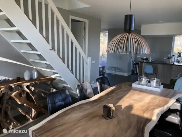 'De Oester' de Zuidhoek 5 | Pays-Bas, Zélande, Renesse - maison de vacances La maison est merveilleusement lumineuse grâce aux nombreuses fenêtres et portes coulissantes