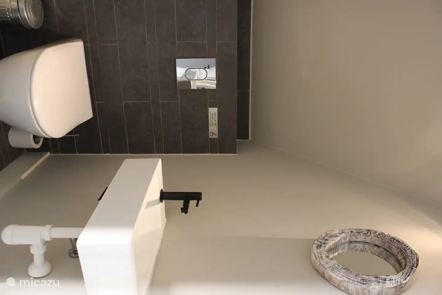 2. Toilette im 1. Stock