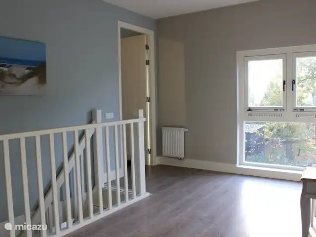 'De Oester' de Zuidhoek 5 | Pays-Bas, Zélande, Renesse - maison de vacances le premier étage dispose d'un palier spacieux avec un deuxième WC séparé