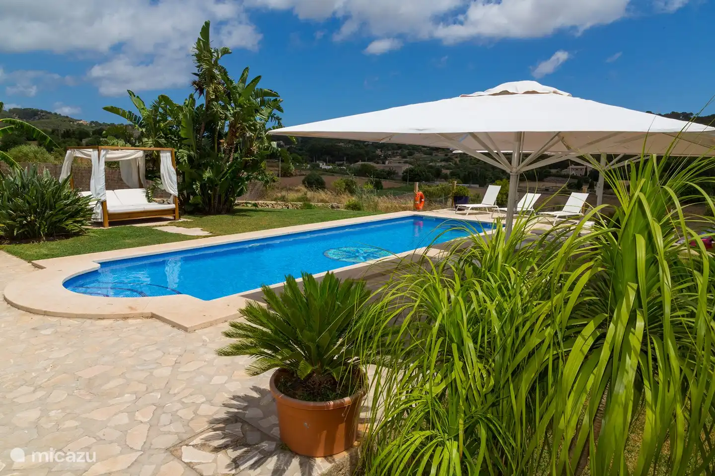 Garten und Schwimmbad