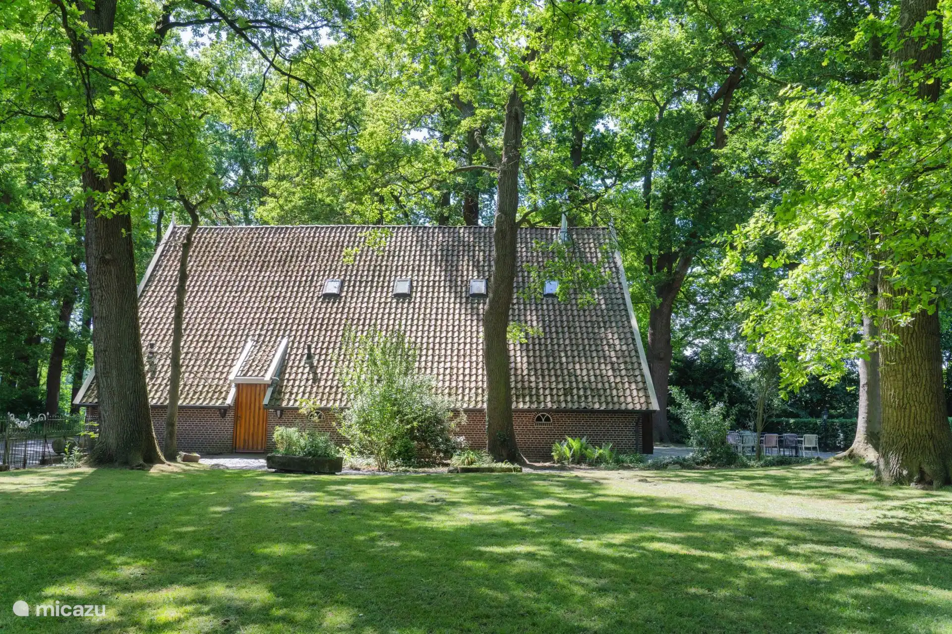 Völlig abgelegene Lage mit großem Garten und Terrasse
