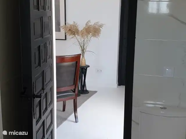 Finca Maxima | Espagne, Valence, Montroy - finca De la salle de bain au salon de la maison d'hôtes