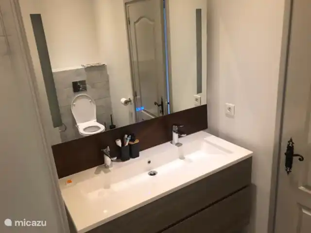 Smit France | France, Côte d'Azur, Sainte-Maxime - maison de vacances salle de bain 3 avec double vasque