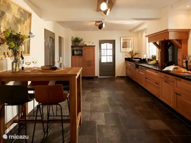 Kasteelhoeve d'Erp huren in Nederland, Limburg, Baarlo - villa Ruime leefkeuken