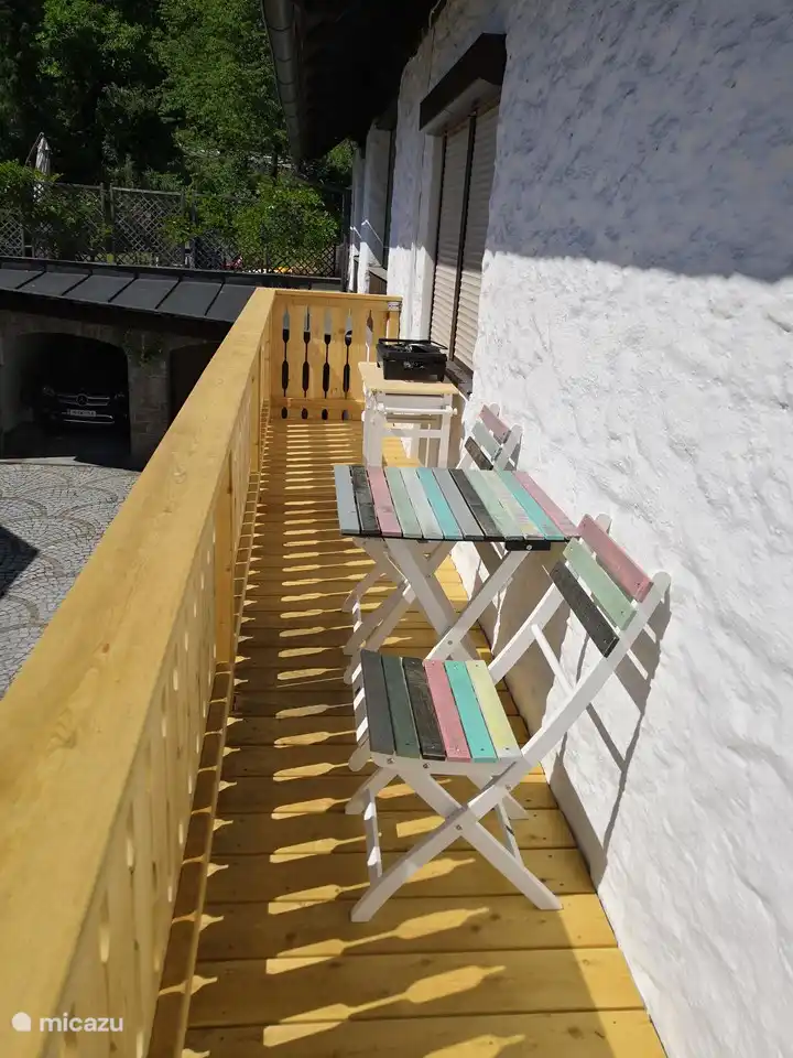 Balcon orienté ouest avec grill