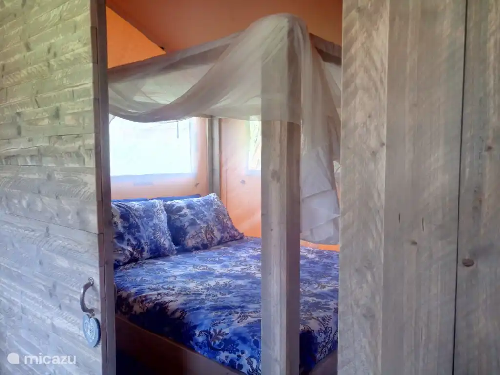 Slaapkamer met 2 persoonsbed